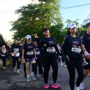 Runner Photo 1621473