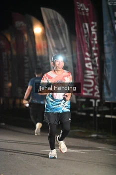 Runner Photo 1621542