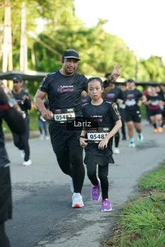 Runner Photo 1621663