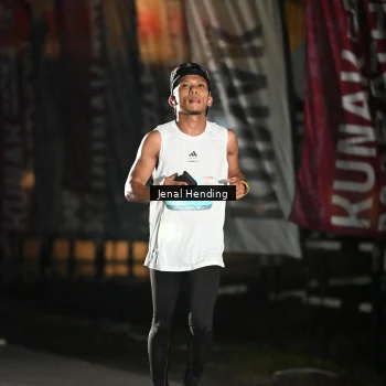 Runner Photo 1621698