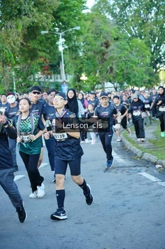 Runner Photo 1621707