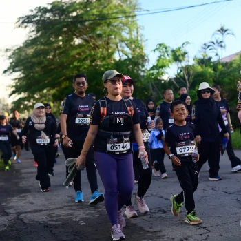 Runner Photo 1621718