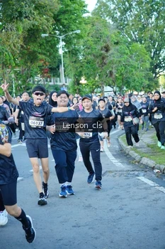 Runner Photo 1621722