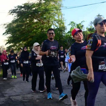 Runner Photo 1621734