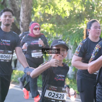 Runner Photo 1621738