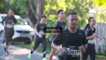 Runner Photo 1621763