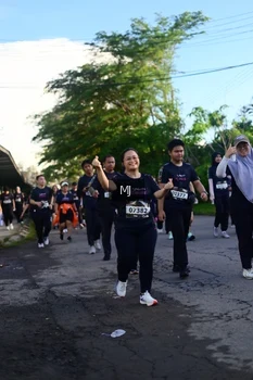 Runner Photo 1621787
