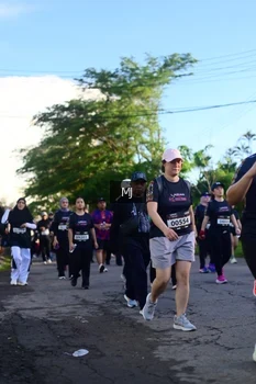 Runner Photo 1621800