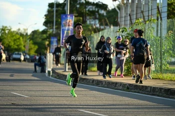 Runner Photo 1621804