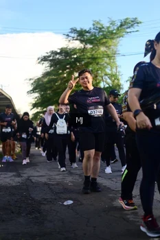 Runner Photo 1621874