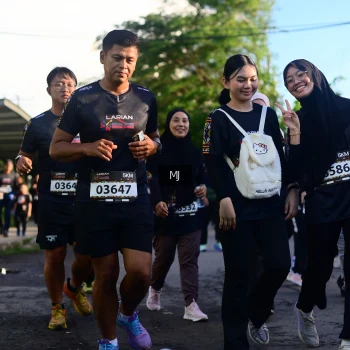 Runner Photo 1621904