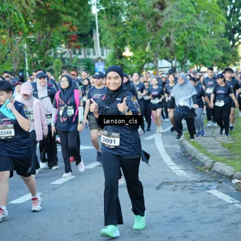 Runner Photo 1621942
