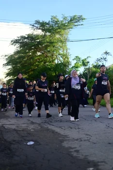 Runner Photo 1621986