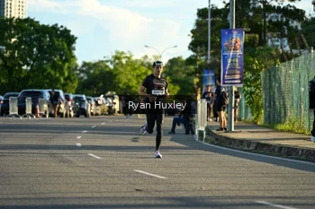 Runner Photo 1621989
