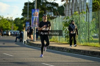 Runner Photo 1622015