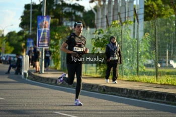 Runner Photo 1622021