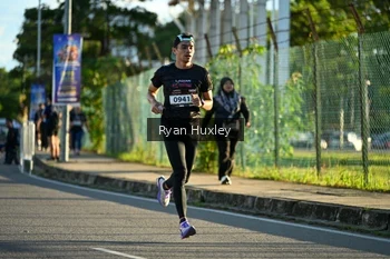Runner Photo 1622031