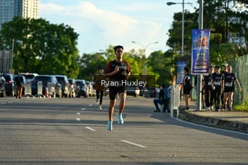 Runner Photo 1622091