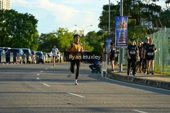 Runner Photo 1622167