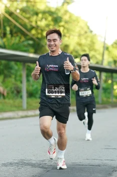 Runner Photo 1622173