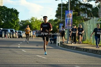 Runner Photo 1622187