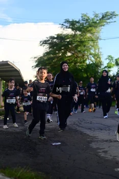 Runner Photo 1622236