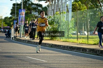 Runner Photo 1622254