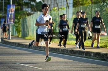 Runner Photo 1622299
