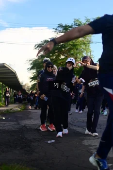Runner Photo 1622310