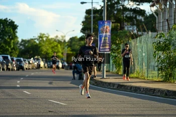 Runner Photo 1622401