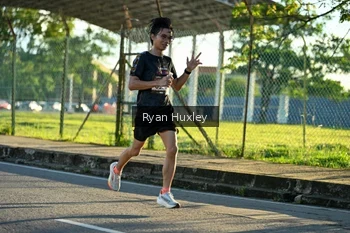 Runner Photo 1622463