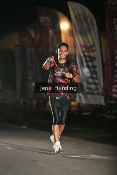 Runner Photo 1622473