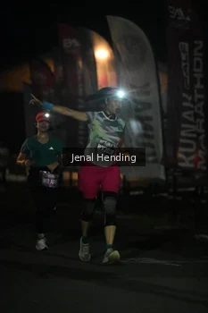 Runner Photo 1622541