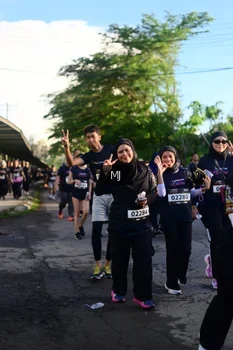 Runner Photo 1622632