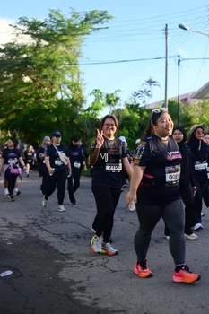 Runner Photo 1622710