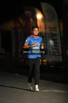 Runner Photo 1622774