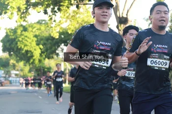 Runner Photo 1622831