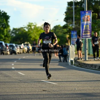 Runner Photo 1622925