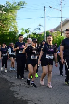 Runner Photo 1622953