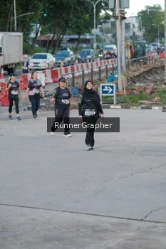 Runner Photo 1623062