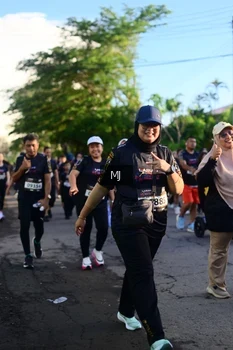 Runner Photo 1623084