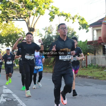Runner Photo 1623236