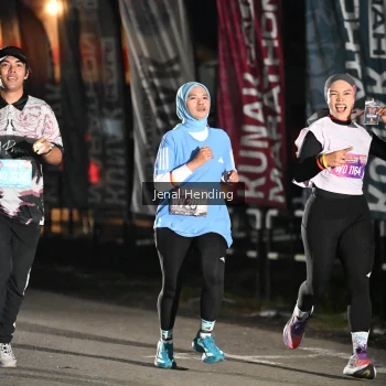 Runner Photo 1623242