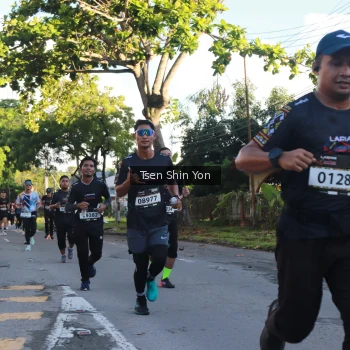Runner Photo 1623292