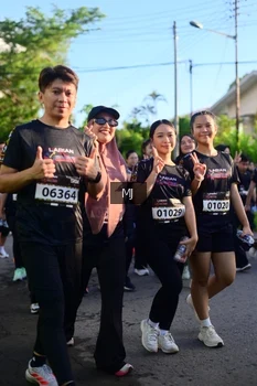 Runner Photo 1623311