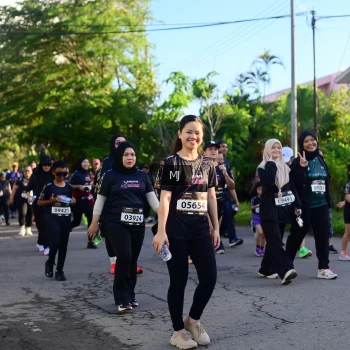 Runner Photo 1623500