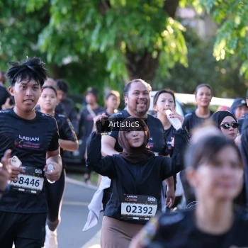 Runner Photo 1623510