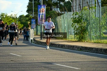 Runner Photo 1623519