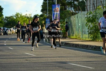 Runner Photo 1623561