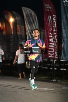 Runner Photo 1623583